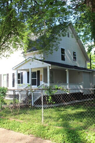 Building Photo - 3611 Alpine St SW