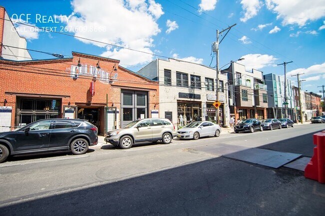 Building Photo - 1324 Frankford Ave