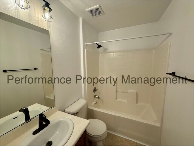 Building Photo - 5503 Coburn Ridge Ct