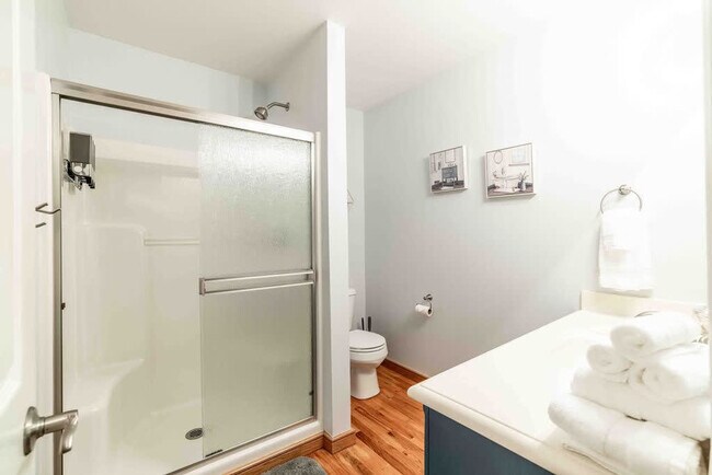 Building Photo - 3228 E Fernan Terrace Dr