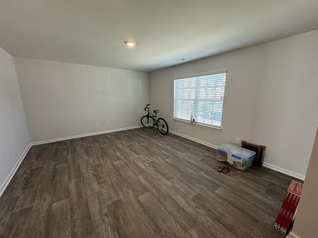 Building Photo - 4109 Laurel Rdg Dr