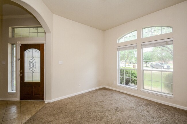 Building Photo - 3848 Armand Dr