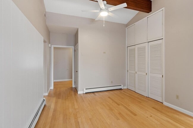 Building Photo - 101 Elmcrest Rd