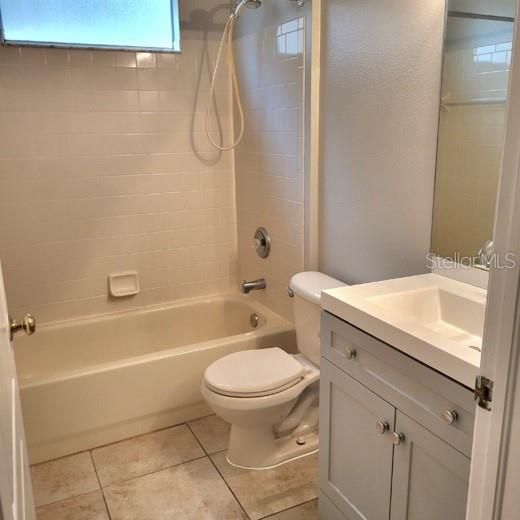 Building Photo - 10210 Beneva Dr