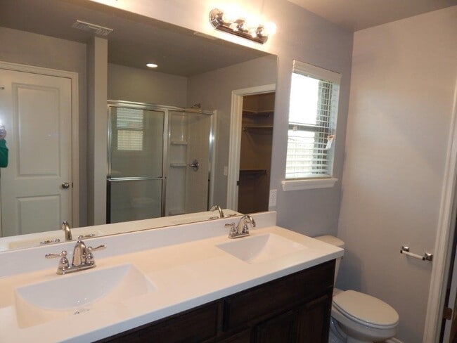 Building Photo - 2429 NW 190th St