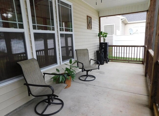 Building Photo - 3028 Landing Falls Ln