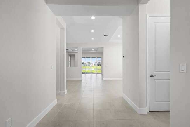 Building Photo - 14200 Lacebark