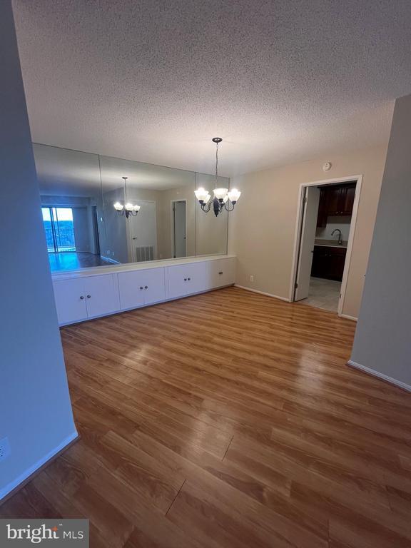 Building Photo - 5901 Mt Eagle Dr