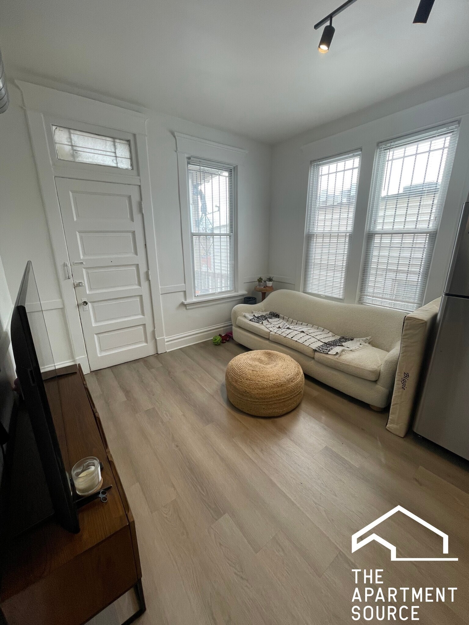 Building Photo - 1849 S Kedzie Ave