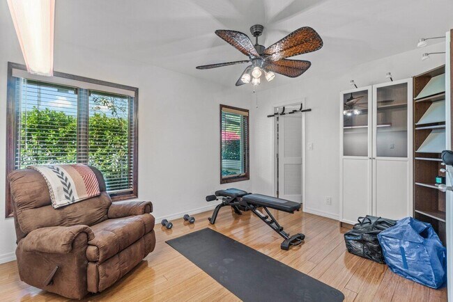 Building Photo - 2598 NW 27th St