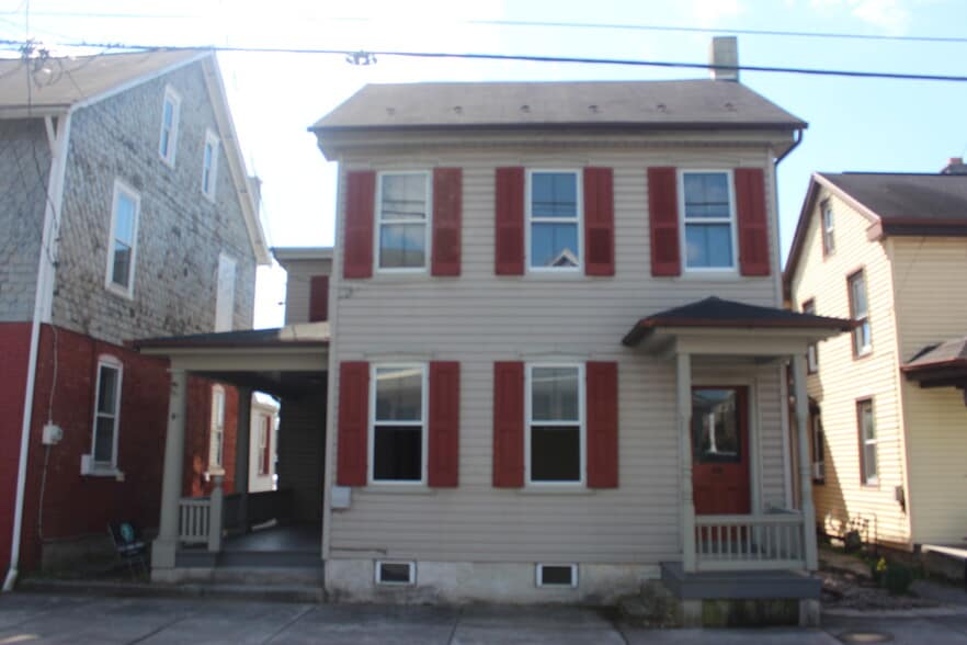 Single home - 66 Front St
