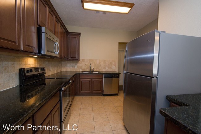 Building Photo - 5 br, 3 bath House - 200 Park Place
