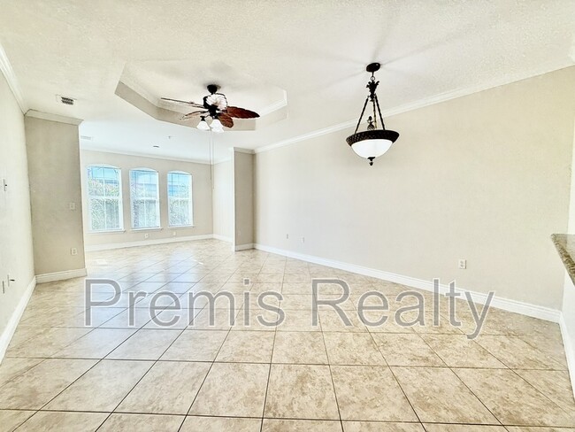 Building Photo - 2721 Via Murano