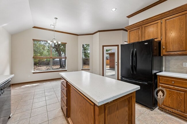 Building Photo - 716 Tuscany Way