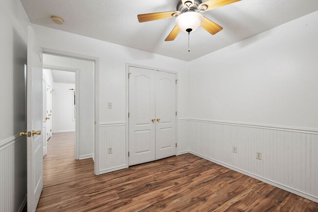 Building Photo - 525 Meade Ave