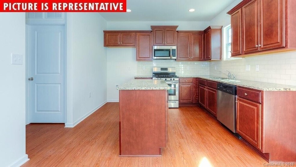 Building Photo - Room in House on Pennyroyal Wy