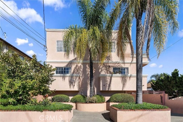 Building Photo - 874 W 3rd St