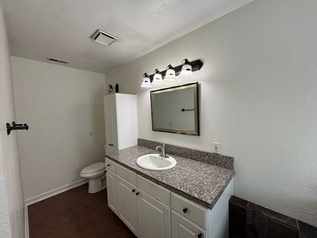 Building Photo - 12094 Coachman Ln