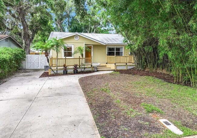 Building Photo - 3109 Johns Pky