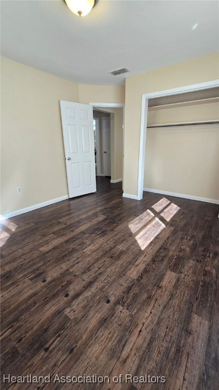 Building Photo - 117 Sparrow Ave