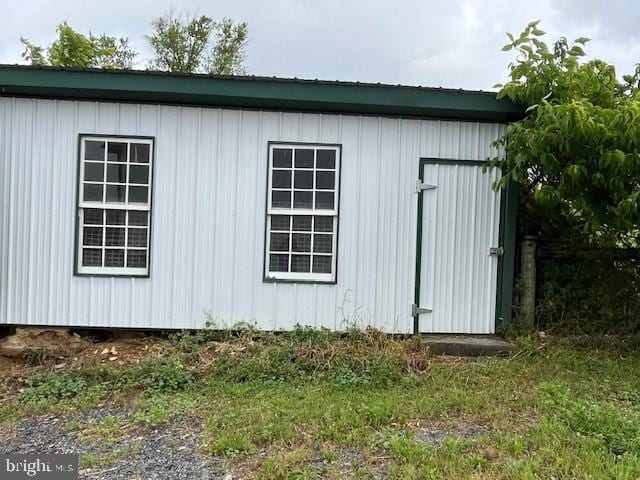 Building Photo - 572 Old U.S. 22