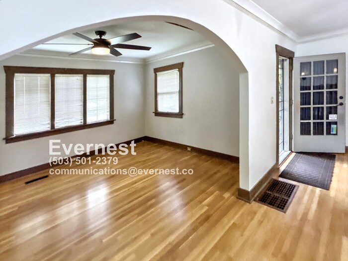 Building Photo - 22 NE 69th Ave