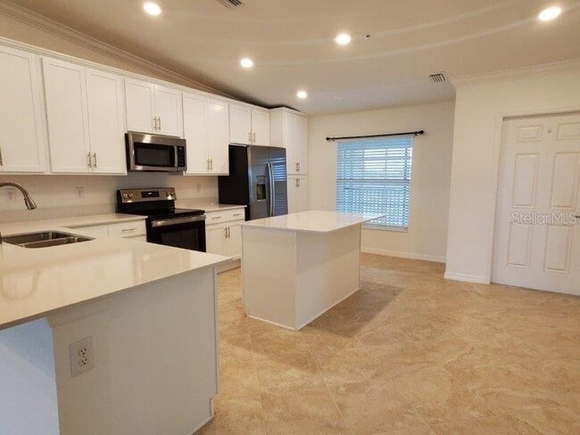 Building Photo - 14184 Heritage Landing Blvd