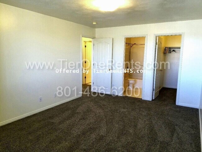 Building Photo - NO DEPOSIT option available for qualified ...