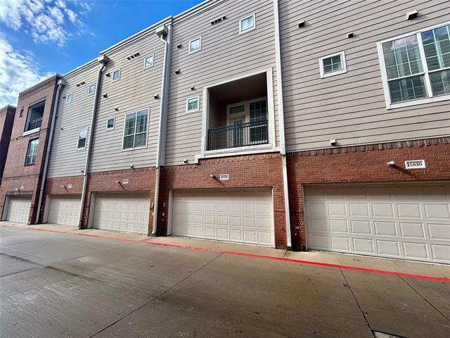 Building Photo - 15826 Quorum Dr