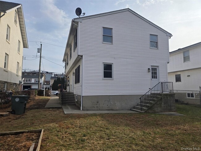 Building Photo - 114 Washington St