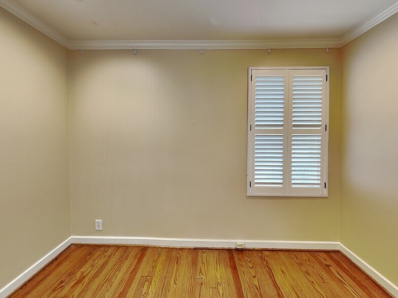 Building Photo - 109 Memory Ct