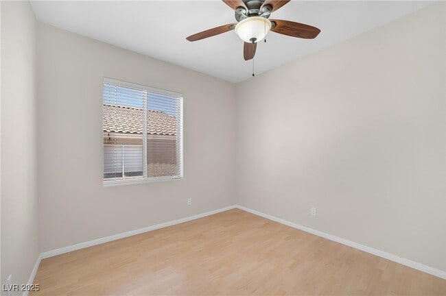 Building Photo - 2042 Hobbyhorse Ave
