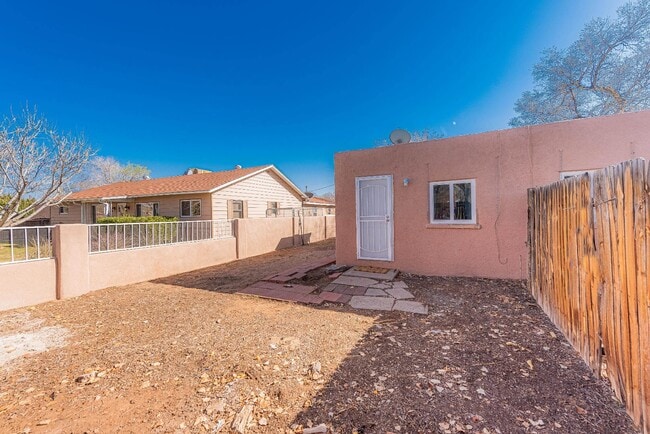 Building Photo - 268 Osuna Rd NW