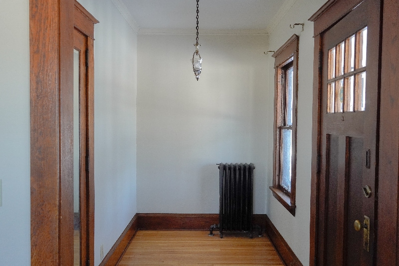 Building Photo - 712 Winslow Ave