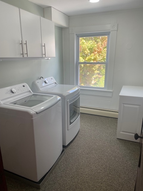 Laundry w/machines - 19 Central St