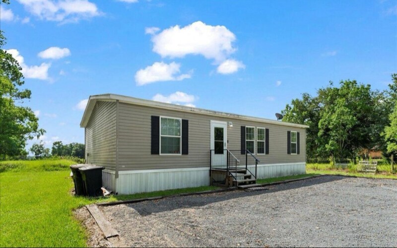 Building Photo - 14890 Yellow Water Ln