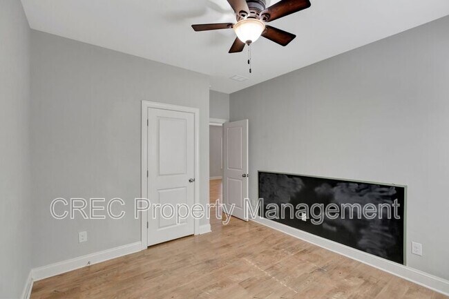 Building Photo - 1190 Triple Crown Ct