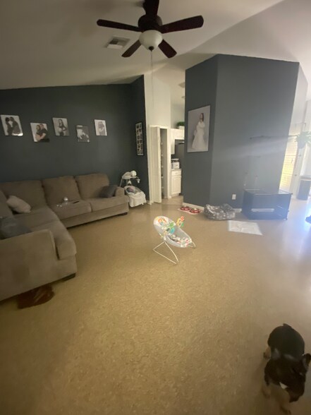 Building Photo - 4631 29th St SW