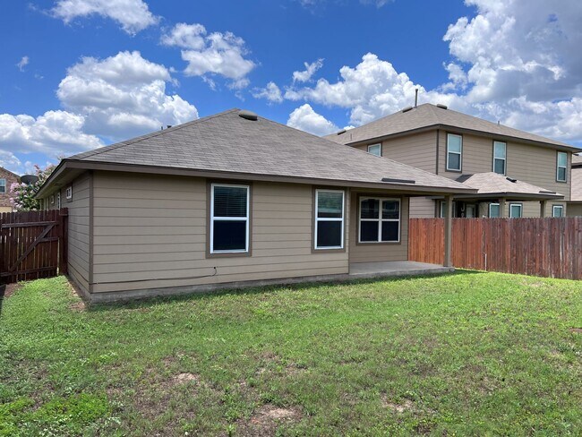 Building Photo - Wildhorse
