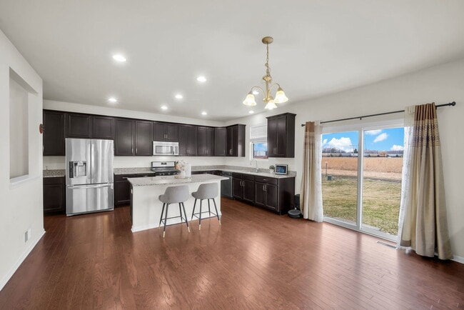 Building Photo - 4255 Fraser Cir
