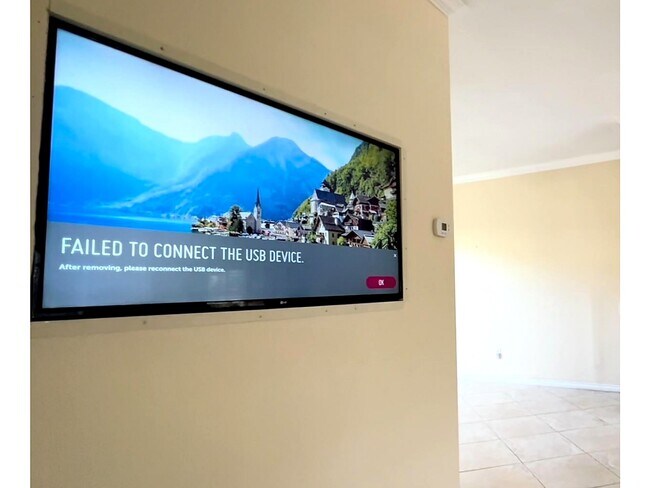 Building Photo - 11710 Southlake Dr