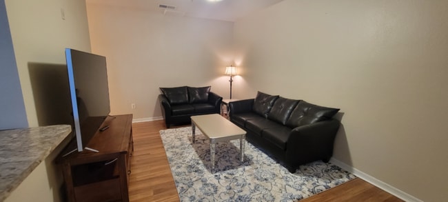 Building Photo - 5035 Sunridge Palms Dr