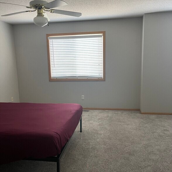 Building Photo - 5420 Fawn Meadow Curv SE