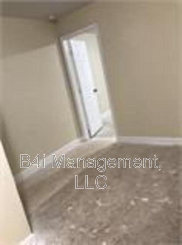 Building Photo - 1007 E Mcintosh Rd