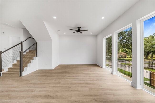 Building Photo - 1046 Marjorie St