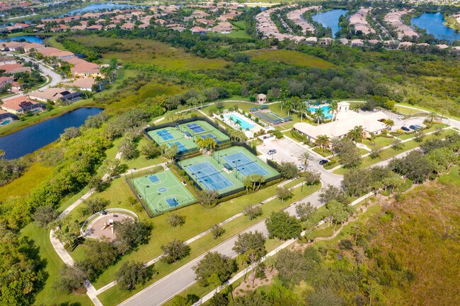 Building Photo - 12170 SW Bennington Cir