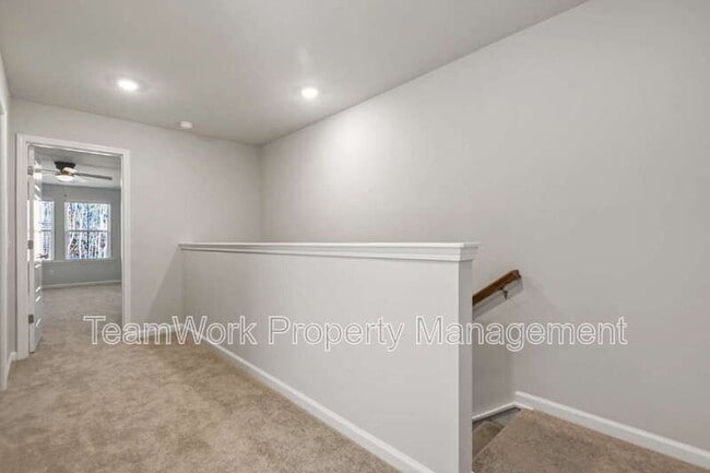 Building Photo - 7926 Triggerfish Way