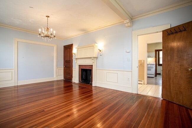 Building Photo - 130 Underwood St