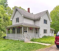 Building Photo - 114 Vega St