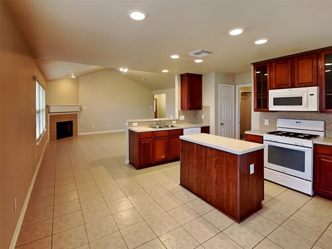 Building Photo - 3434 Falcon Trail Ct